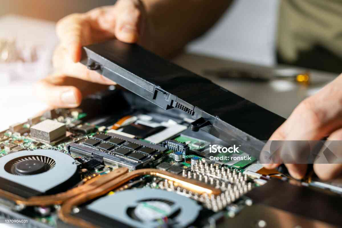 🔋 Baterai Laptop Cepat Habis? Begini Cara Memperpanjang Umurnya