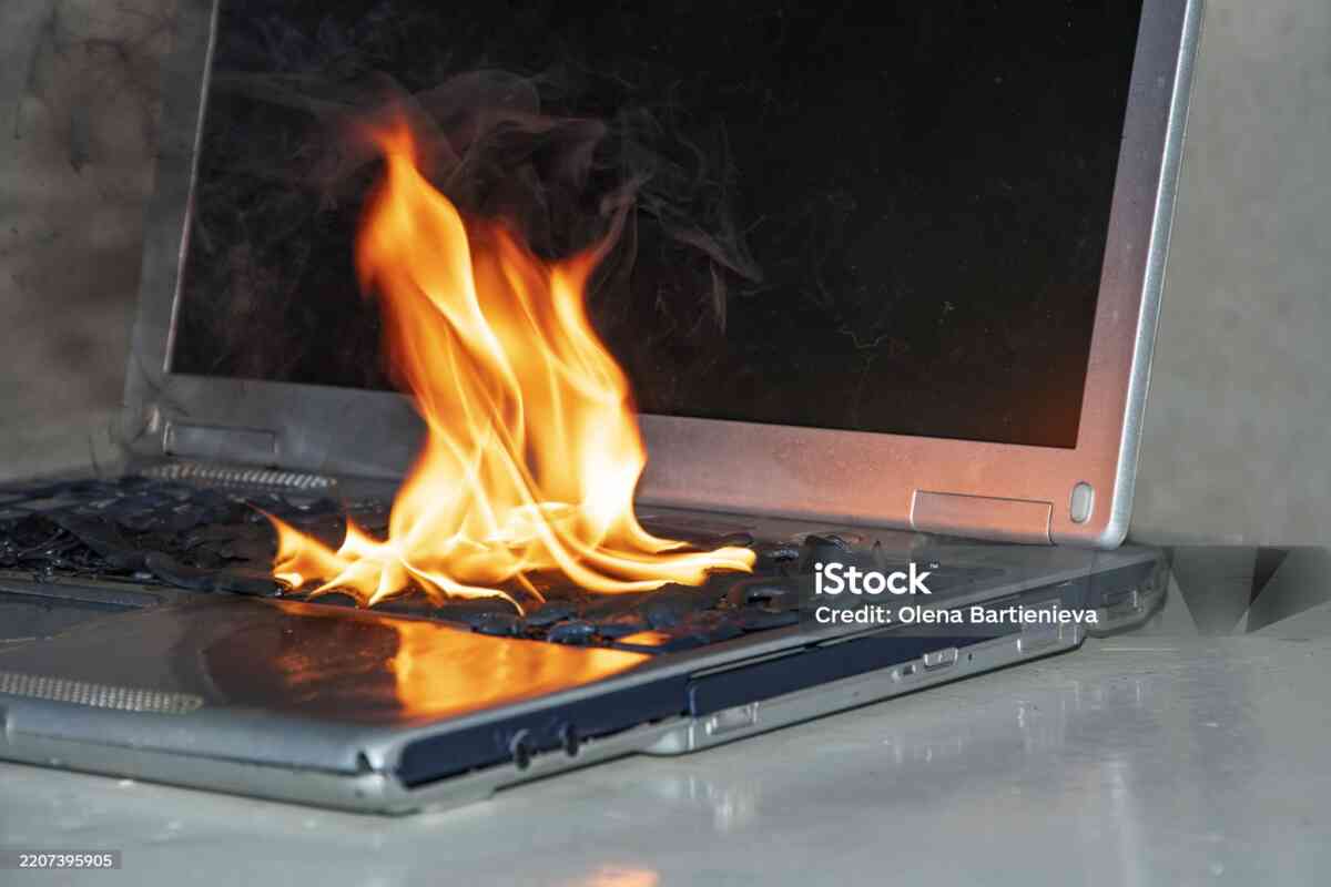 🔥 Laptop Cepat Panas: Penyebab dan Solusi Efektif