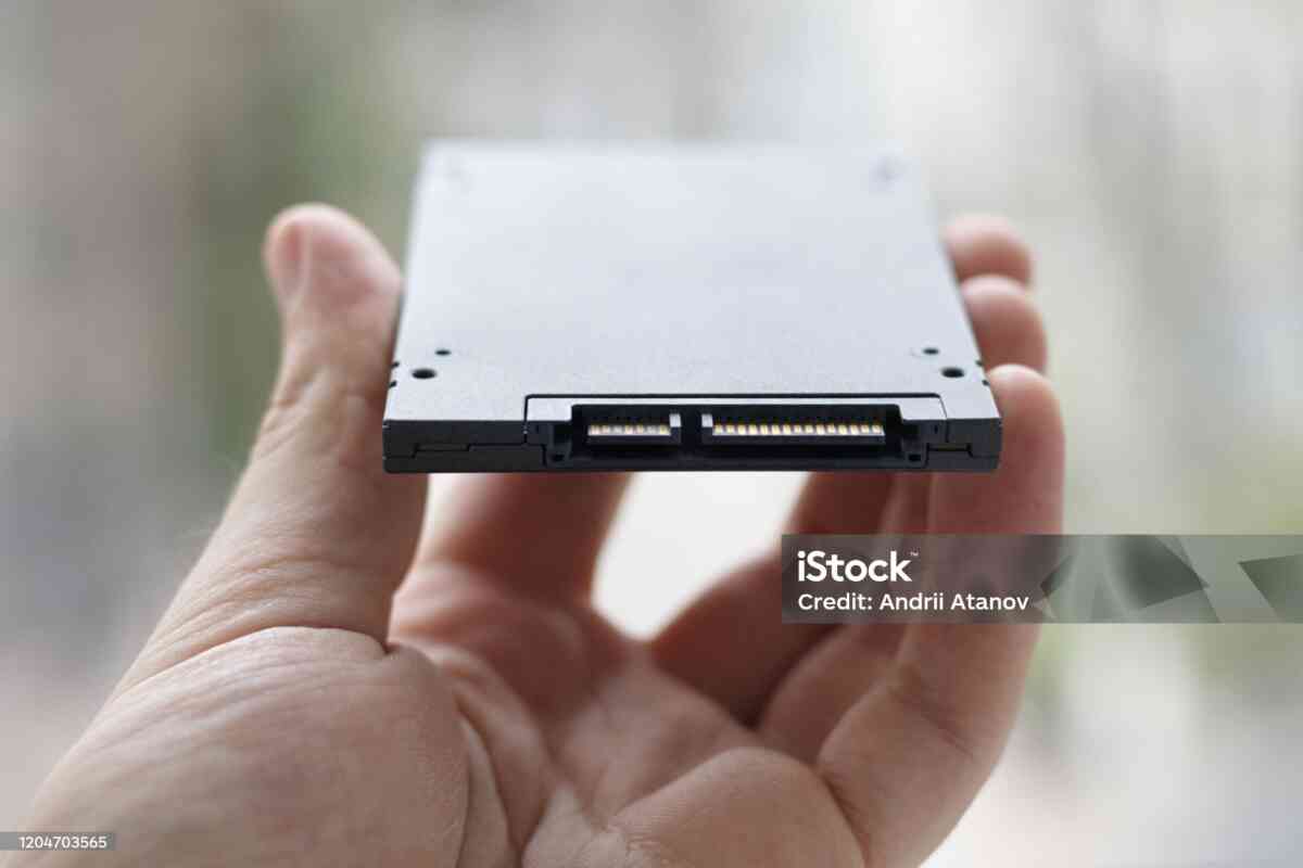 Merawat Hard Disk dan SSD Laptop – Tips Agar Penyimpanan Tetap Sehat dan Cepat