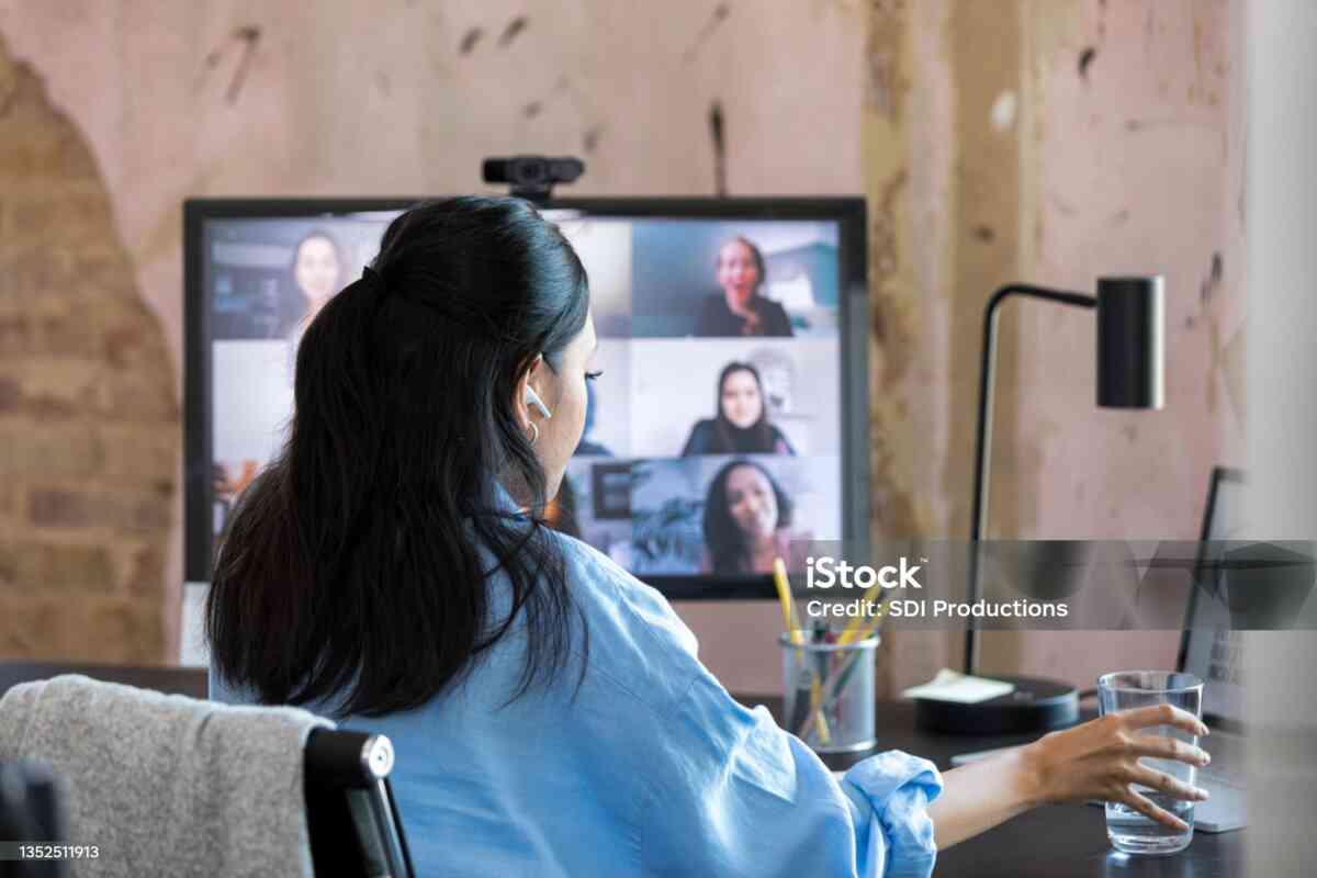 Tips Memilih Monitor untuk Desain Grafis & Editing Foto Profesional